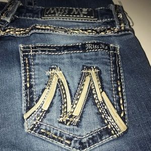 Miss Me Jeans series “m” for buckle sz 28 distress